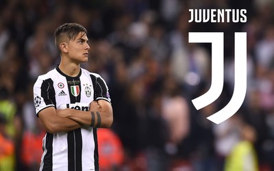 明博电竞-佩里西奇一脚踢飞冠军奖杯