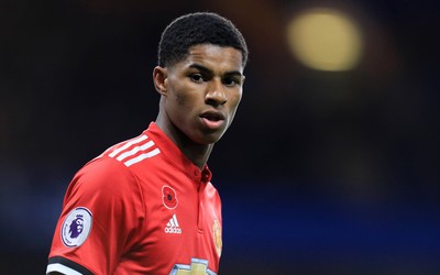 明博电竞热评-克瓦拉茨赫利亚训练中穿裆队友