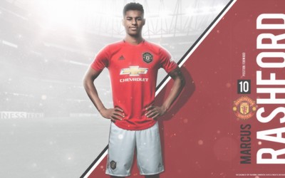 明博电竞热评-内马尔与维尼修斯拥抱