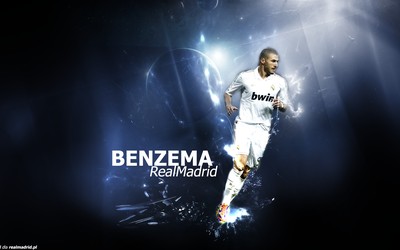 明博电竞-加拉格尔被对手背后铲球